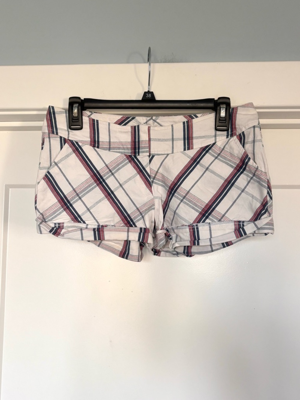 Vintage Y2K Charlotte Russe Plaid Low Rise Cuffed Preppy Casual Stretch Short- M